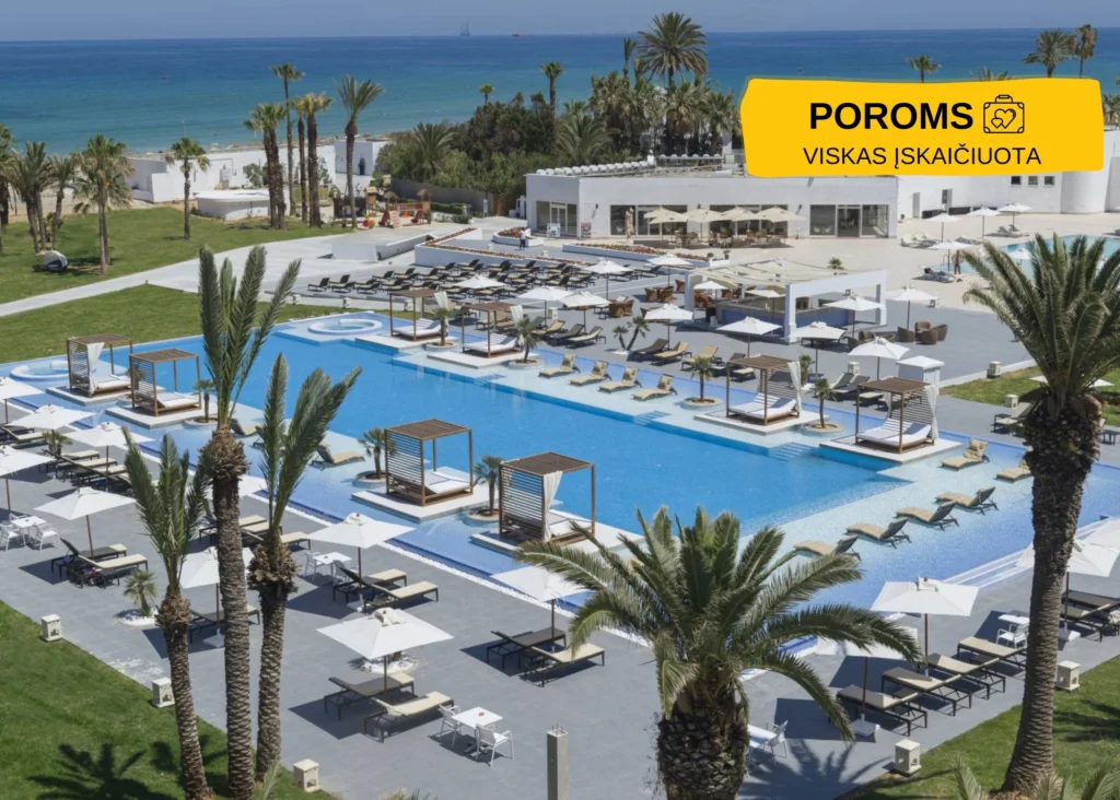 Jaz Tour Khalef Thalasso viešbučio baseinas su gultais prie Viduržemio jūros Tunise