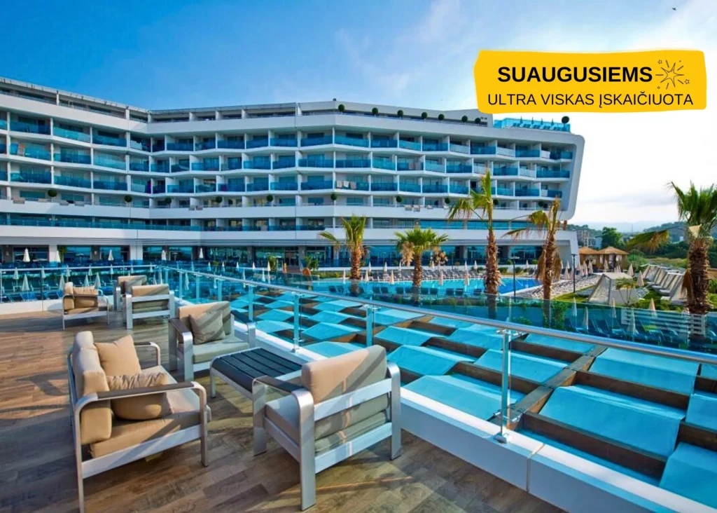 Selene Beach & SPA 5★ viešbutis – terasa su poilsio zona ir baseinu